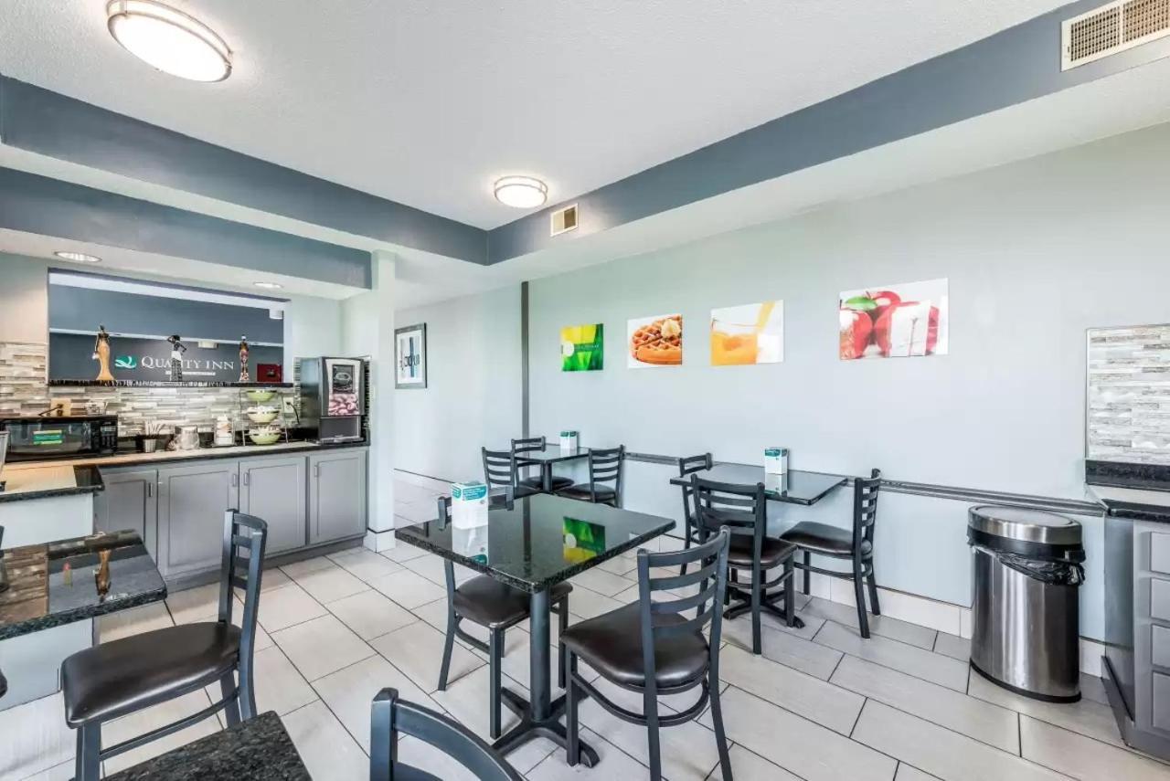 Quality Inn Downtown Johnson City Bagian luar foto