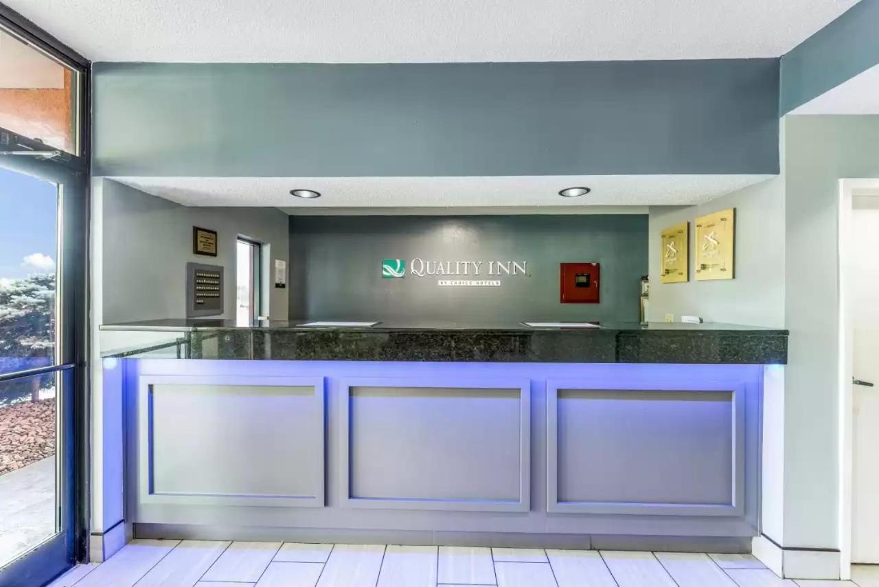 Quality Inn Downtown Johnson City Bagian luar foto
