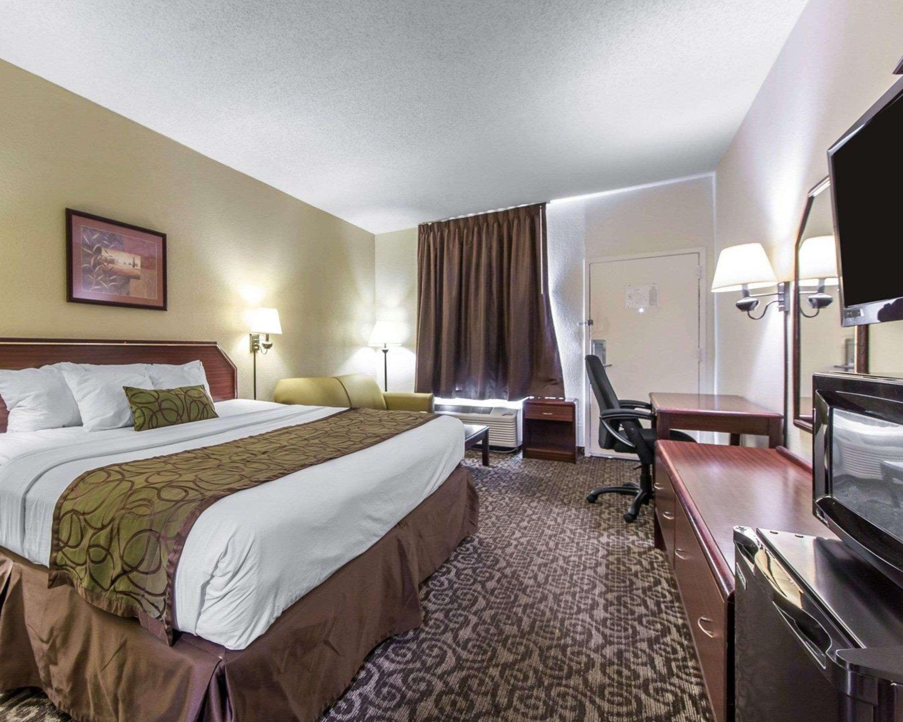 Quality Inn Downtown Johnson City Bagian luar foto