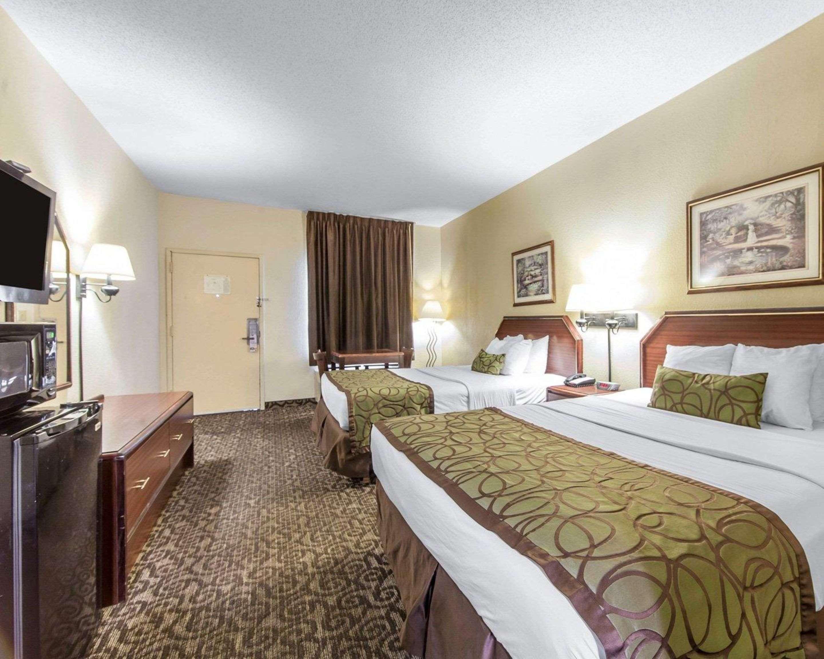 Quality Inn Downtown Johnson City Bagian luar foto