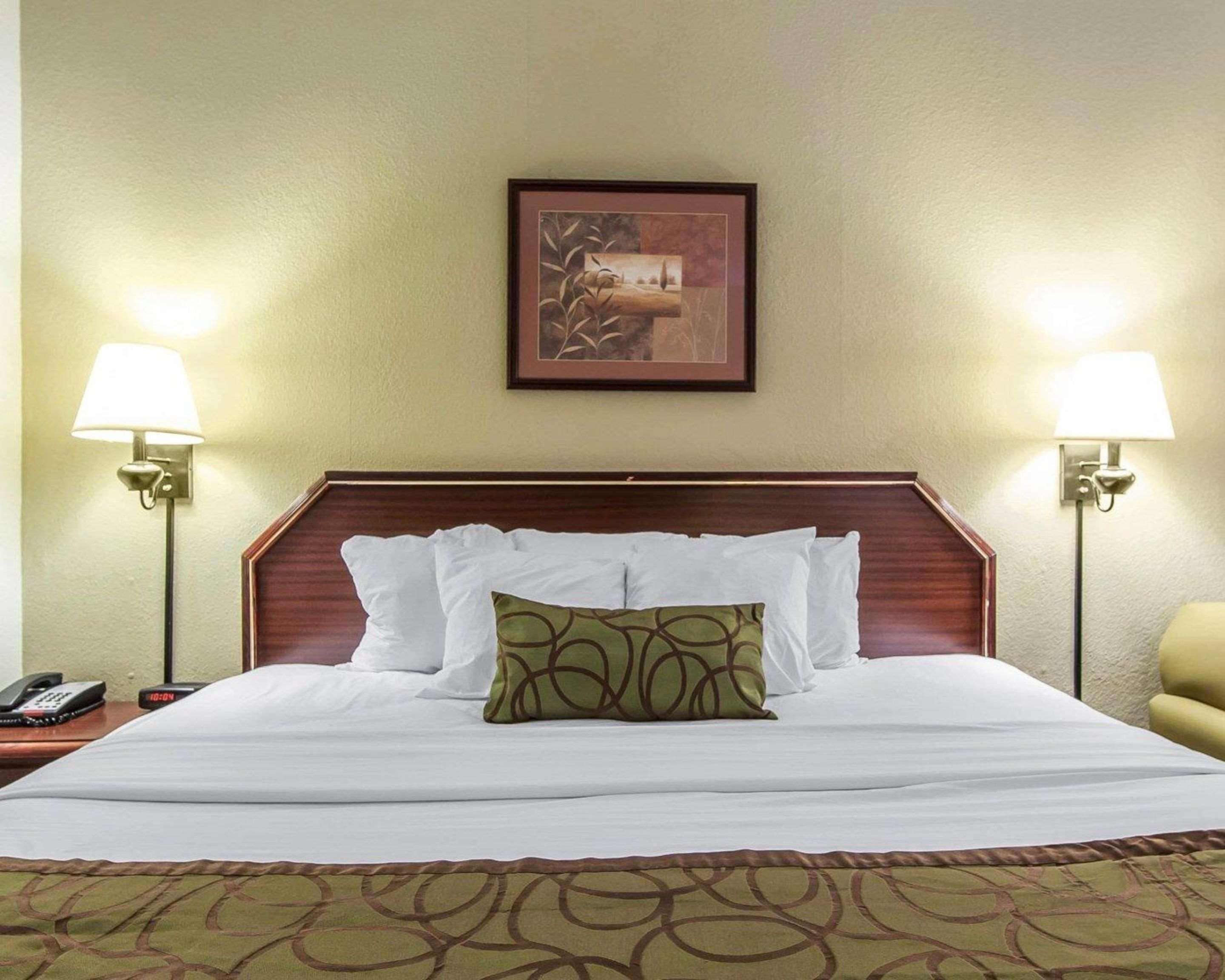 Quality Inn Downtown Johnson City Bagian luar foto