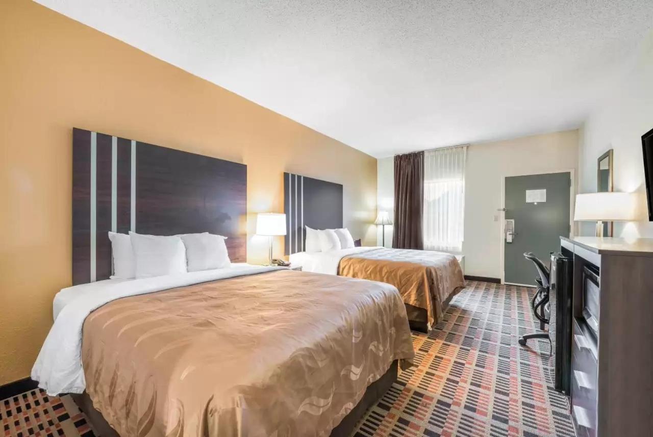 Quality Inn Downtown Johnson City Ruang foto